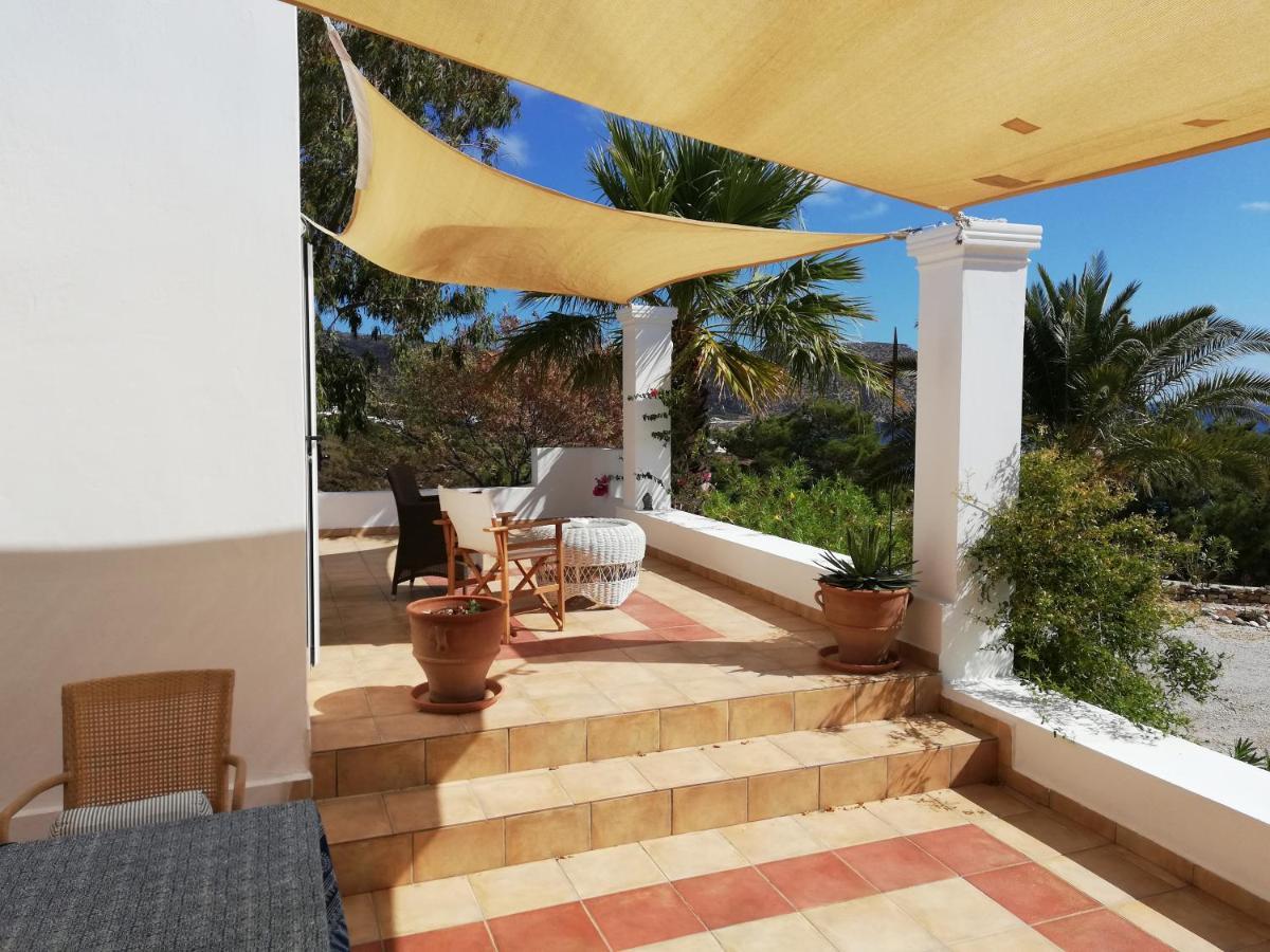 Tranquil Villa With Sea View In Ammopi Karpathos 아무피 외부 사진