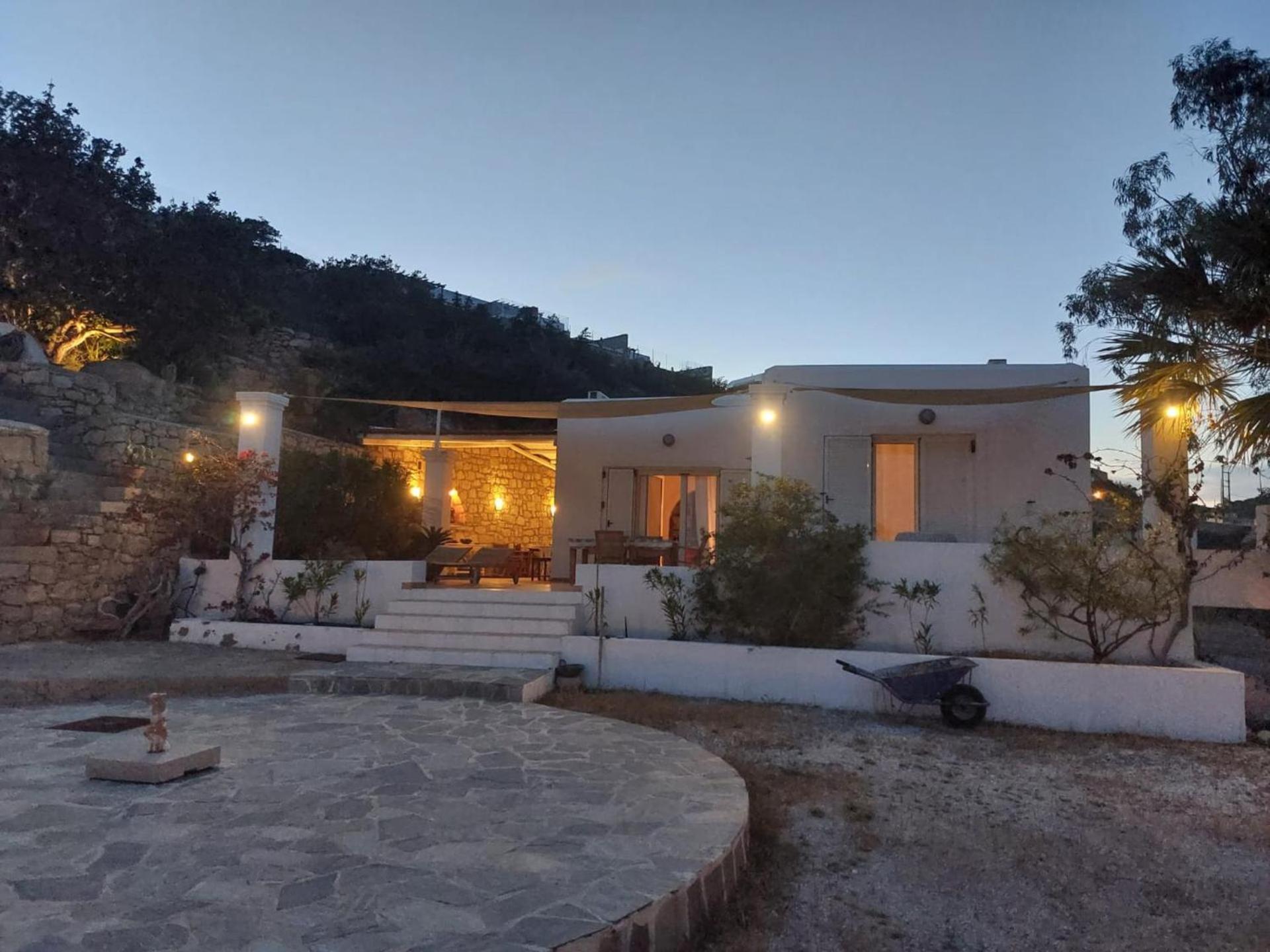 Tranquil Villa With Sea View In Ammopi Karpathos 아무피 외부 사진